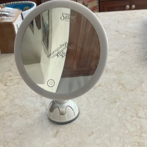 Ulta Beauty Salon light up mirror
